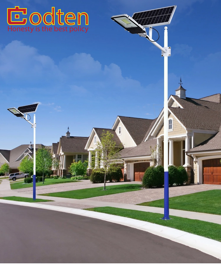 Đèn chiếu sáng năng lượng mặt trời 150W